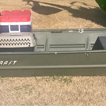 Alumacraft Boat