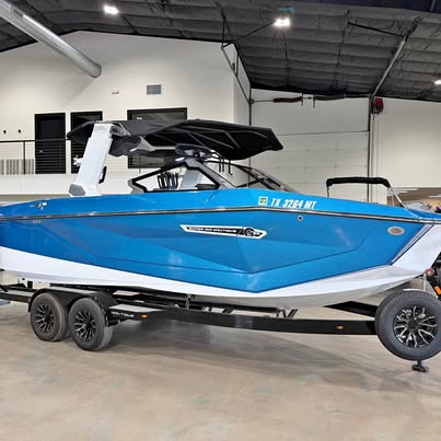 2025 Nautique G23