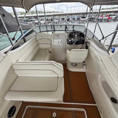2001 Wellcraft Martinique 2600
