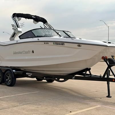2024 MasterCraft X24