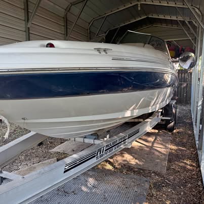 2003 Sea Ray Sundeck 270