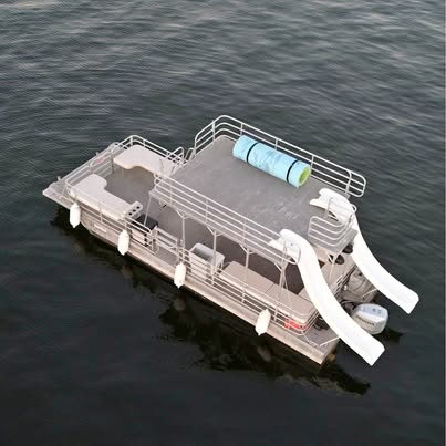 2017 Solid Craft 30’ Double Decker