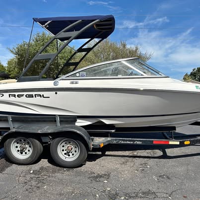 2015 Regal 1900 ES Bowrider