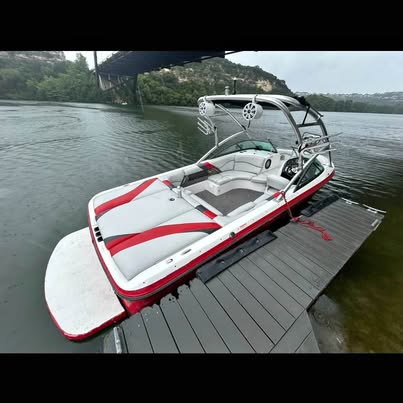 2008 Moomba Mobius XLV Wake/ski Boat