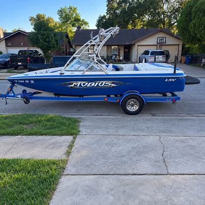 2003 Moomba LSV