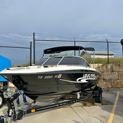 2011 Bayliner 195