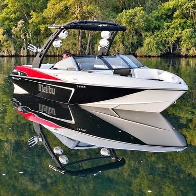 2017 Malibu Wakesetter 23LSV