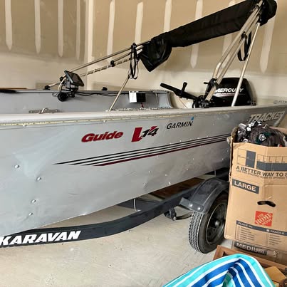 2018 Tracker V14 Deep V - 20HP Mercury