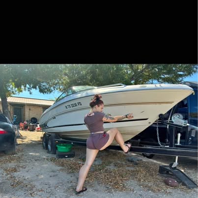 2001 Sea Ray 210 Signature