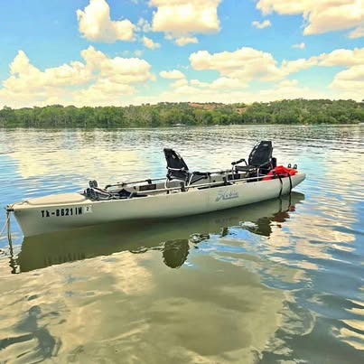 Hobie 17FT Pedal Drive Kayak