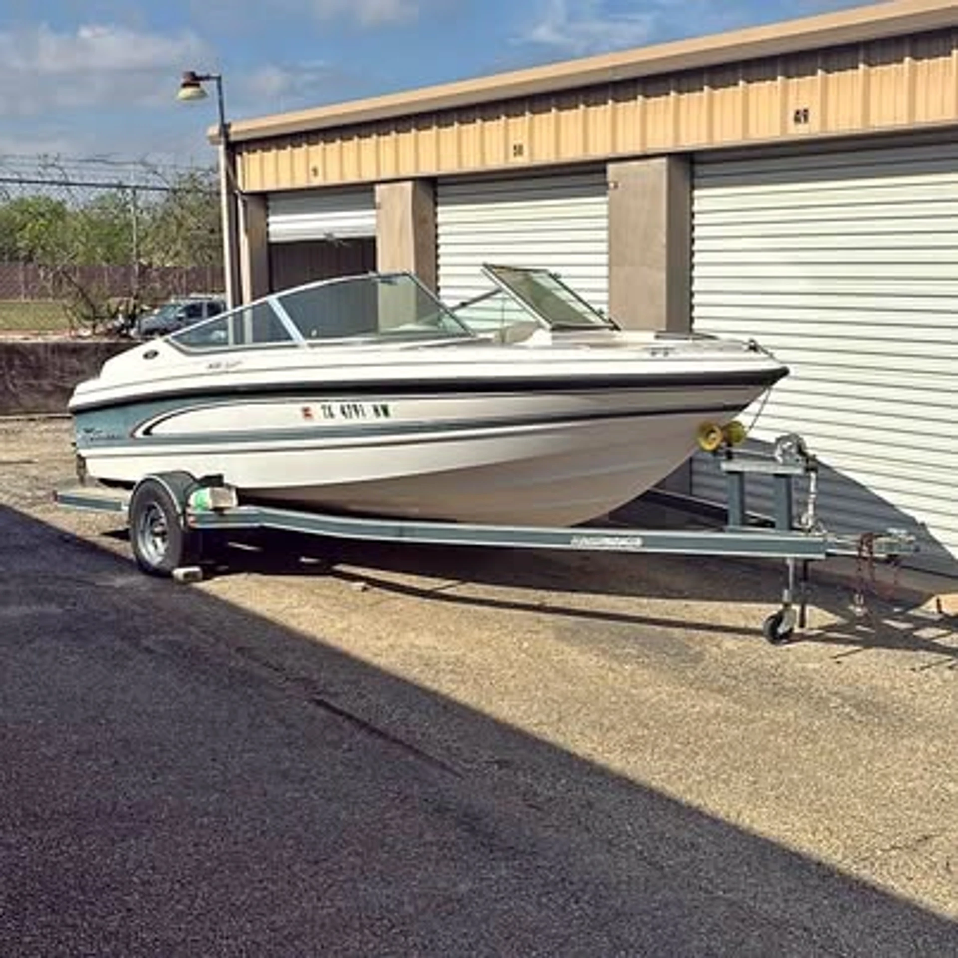 1997 Chaparral 1830 SS Boat With Magnum Trailer