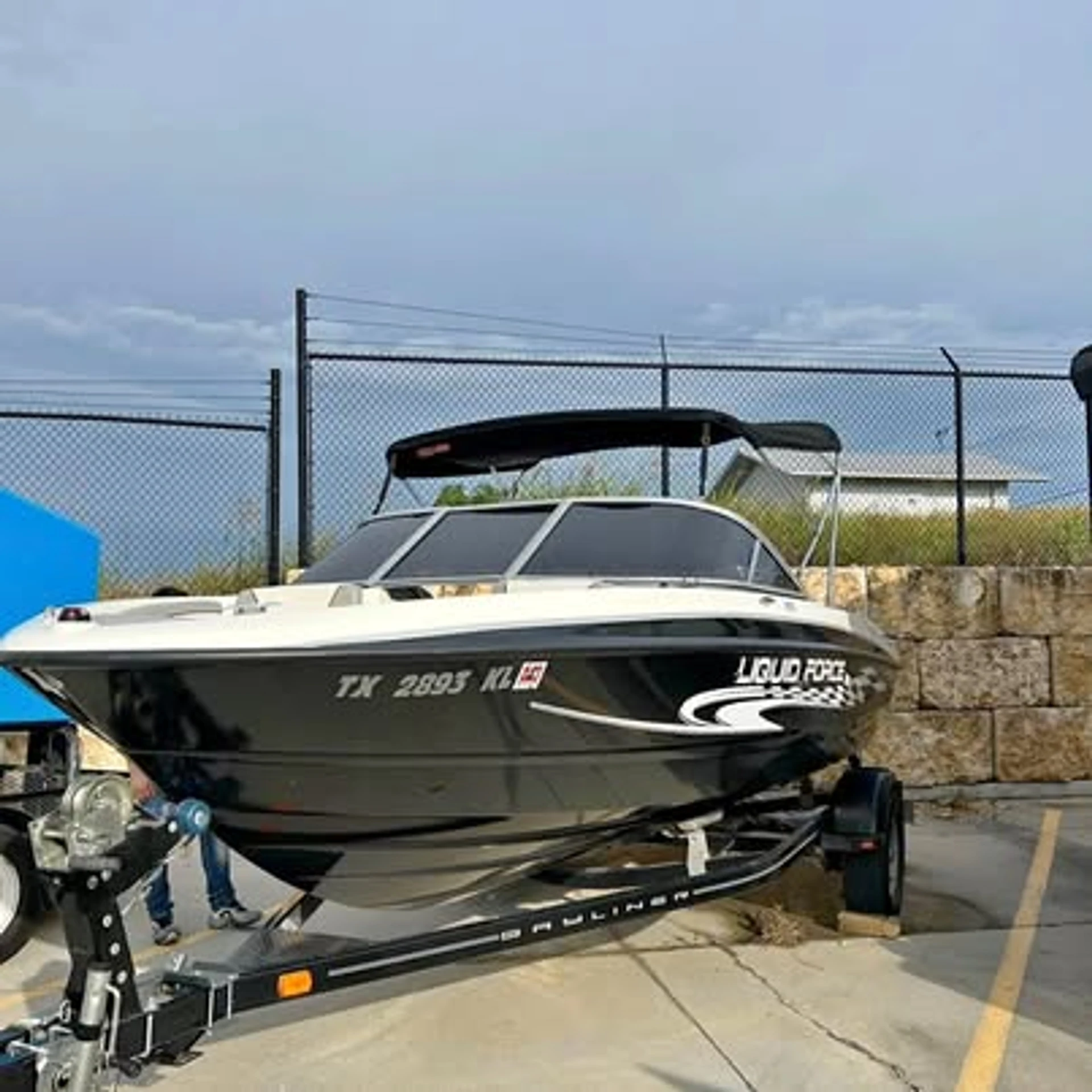 2011 Bayliner 195